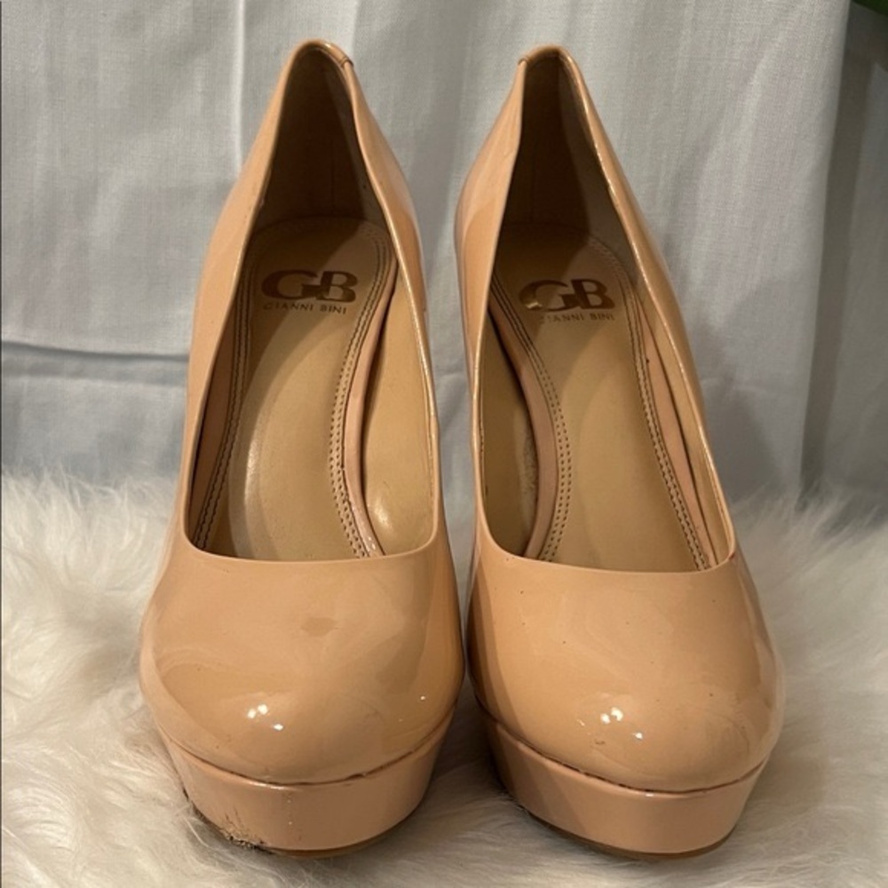 Gianni Bini Nude Patent Platform Pumps